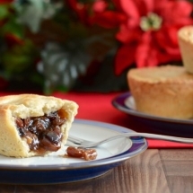 My recipe for traditional deep-filled mince pies. A delicious light almond pastry filled with homemade mincemeat – Christmas wouldn’t be the same without them.