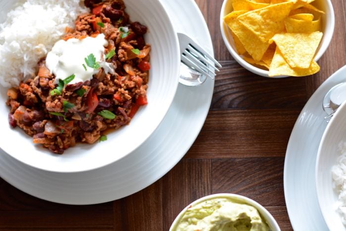 What's not to love about this chilli con carne recipe, it tastes delicious, it's cheap and simple to make, it's one of your five-a-day, it freezes so you can make a big batch and save some for another day, and best of all it's only 181 calories so I can have an ice cream for pudding without feeling guilty.
