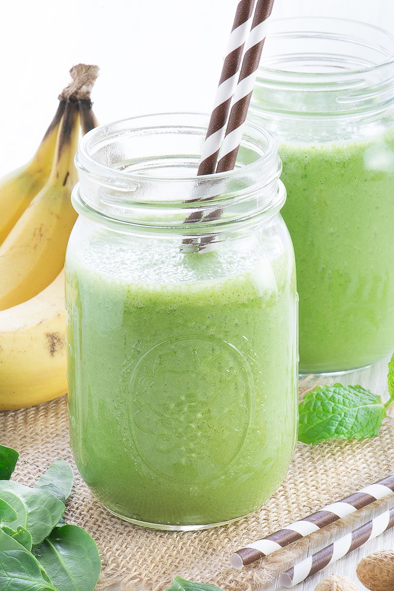 Have a healthy and delicious start to your day with this quick and easy banana, peanut butter & mint green smoothie. 