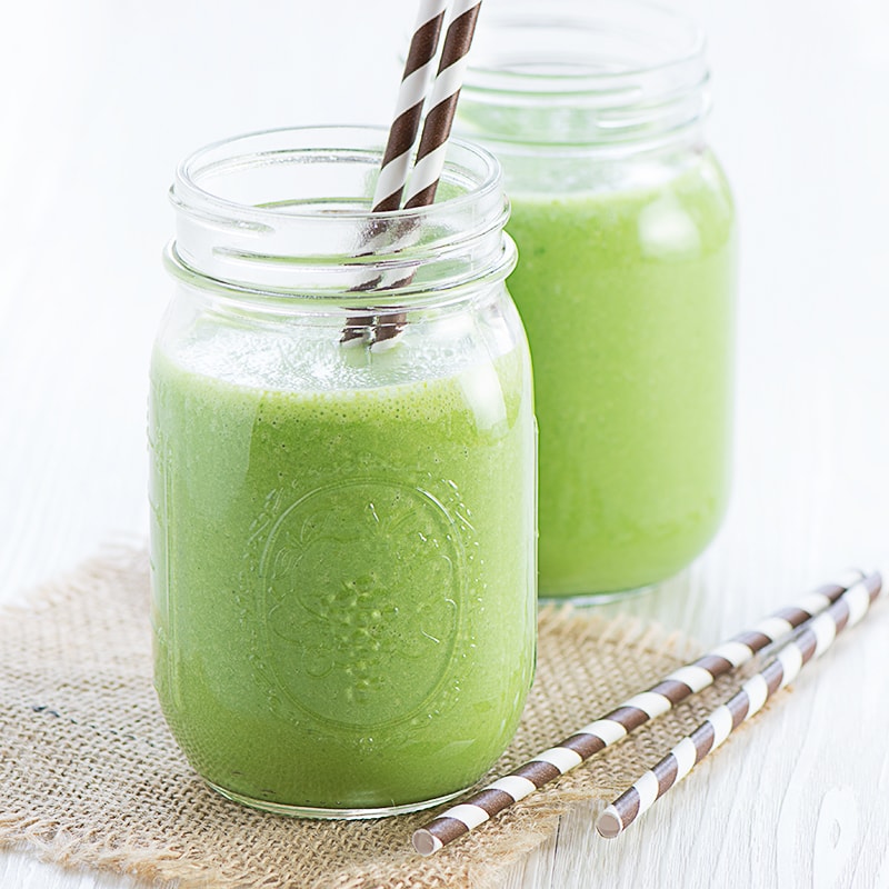 Have a healthy and delicious start to your day with this quick and easy banana, peanut butter & mint green smoothie. 