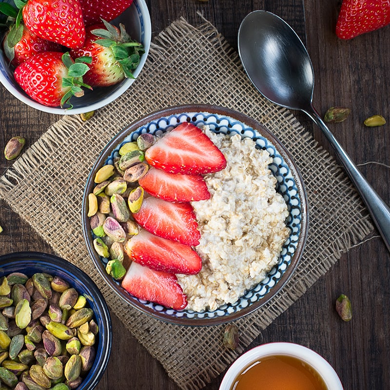 Strawberry maple and pistachio overnight oats 2