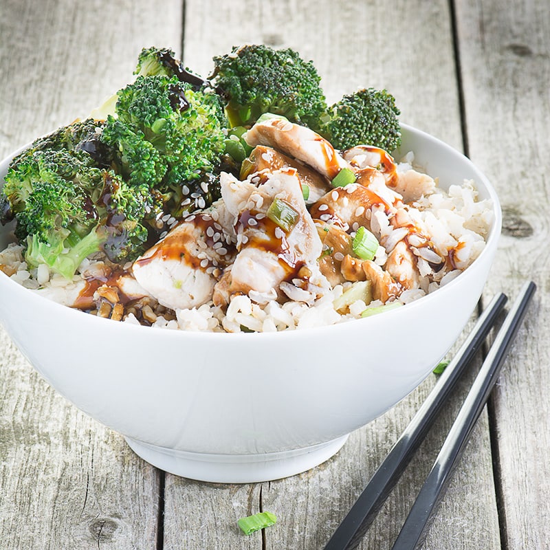 Teriyaki chicken and rice bowl - a quick, simple and delicious mid-week dinner that's packed full of flavour.