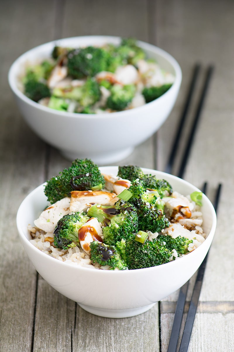 Teriyaki chicken and rice bowl - a quick, simple and delicious mid-week dinner that's packed full of flavour.