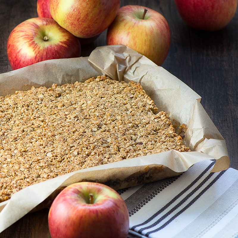 Apple-crumble-flapjack-11