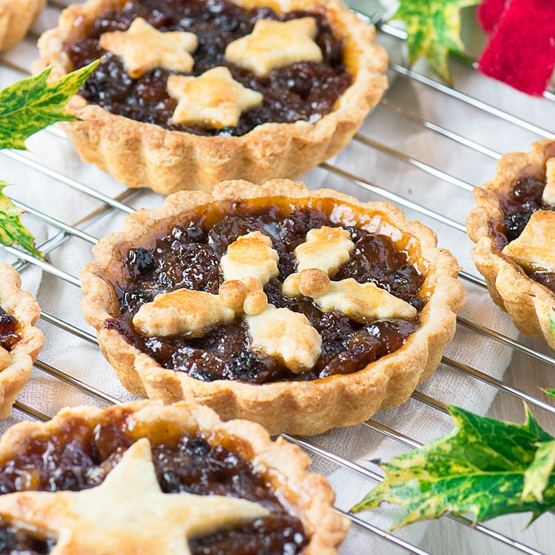 Pretty Mince Pies - Charlotte&amp;#39;s Lively Kitchen