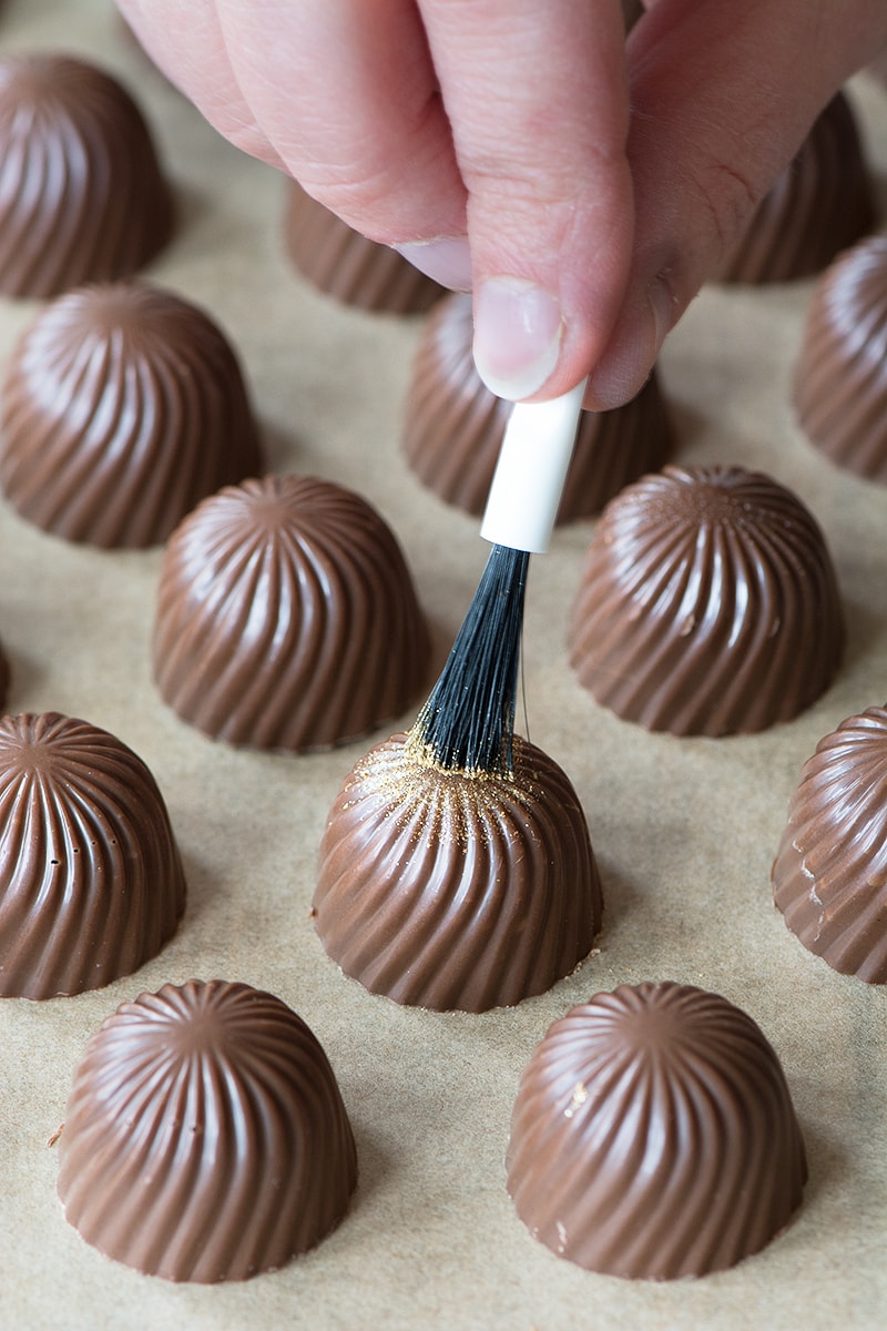 Delicious festive chocolates with a milk chocolate, mincemeat and brandy truffle filling.