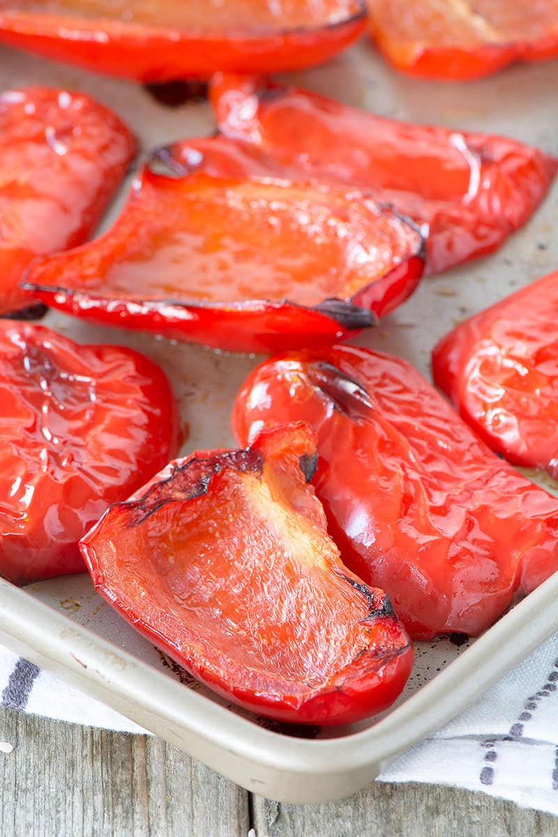 A delicious twist on the classic hummus recipe with the added sweetness of roasted red peppers and a little kick of chilli. 