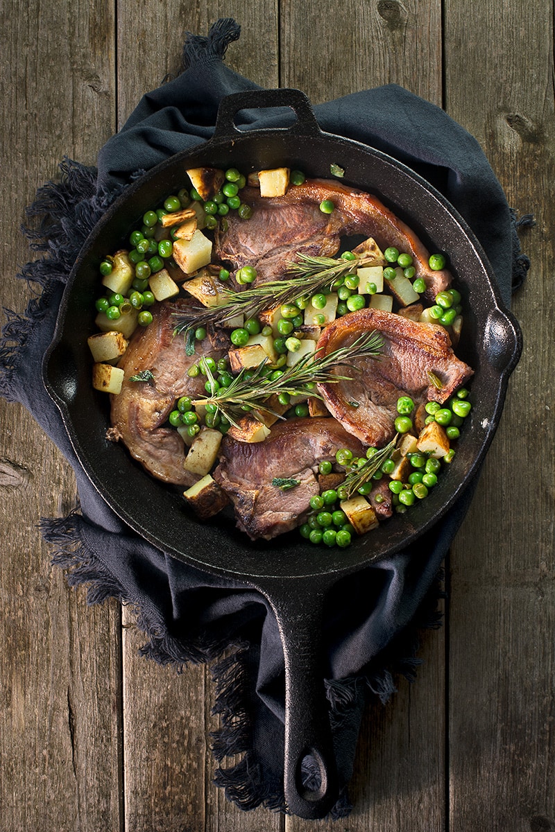 Lamb chops with crispy potatoes and minty peas is perfect for a quick dinner for two. Ready in half an hour and made in only one pan, so there's hardly any washing up! It's also free from many common allergens such as gluten, dairy and eggs, so perfect if you're cooking for someone that needs to avoid these things.