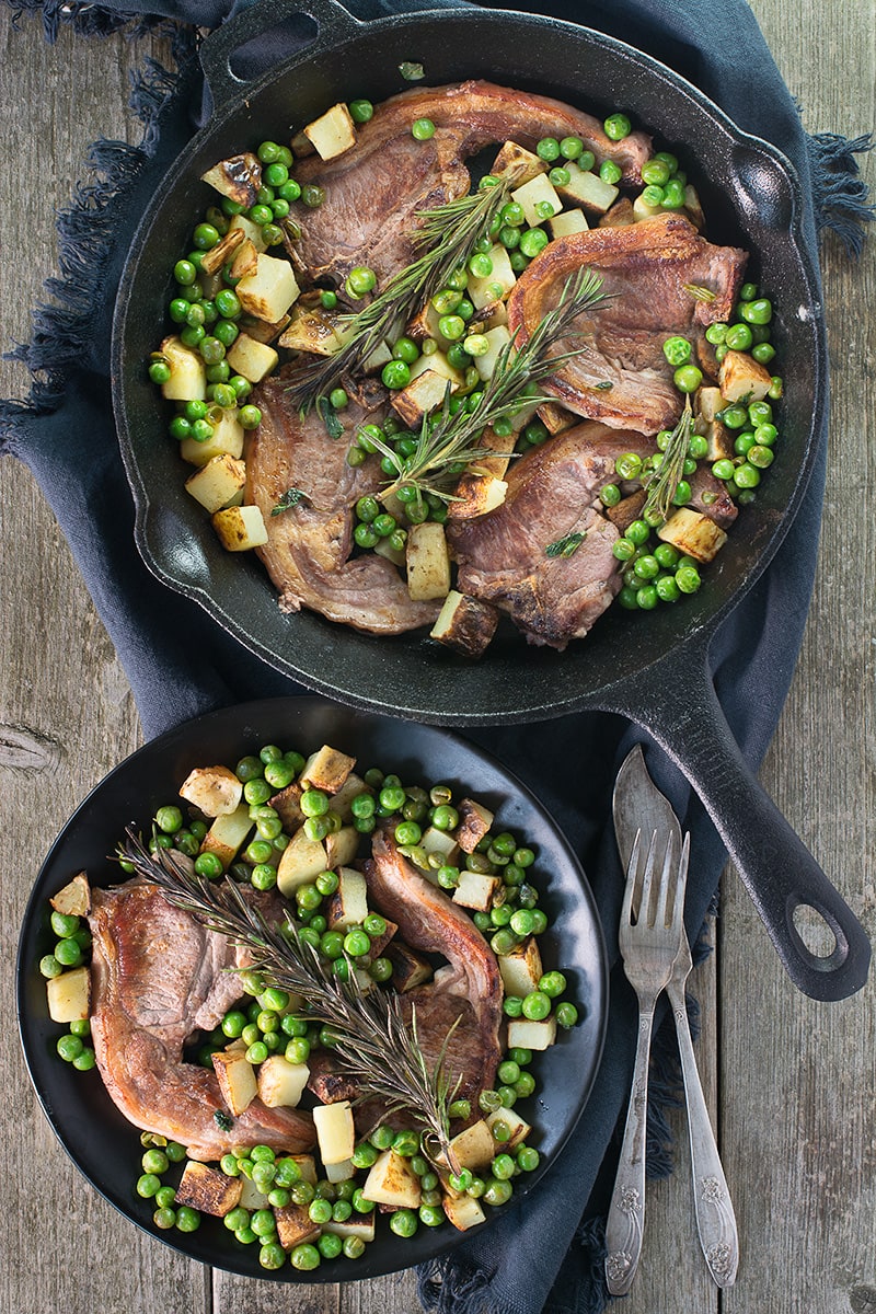 Lamb chops with crispy potatoes and minty peas is perfect for a quick dinner for two. Ready in half an hour and made in only one pan, so there's hardly any washing up! It's also free from many common allergens such as gluten, dairy and eggs, so perfect if you're cooking for someone that needs to avoid these things.