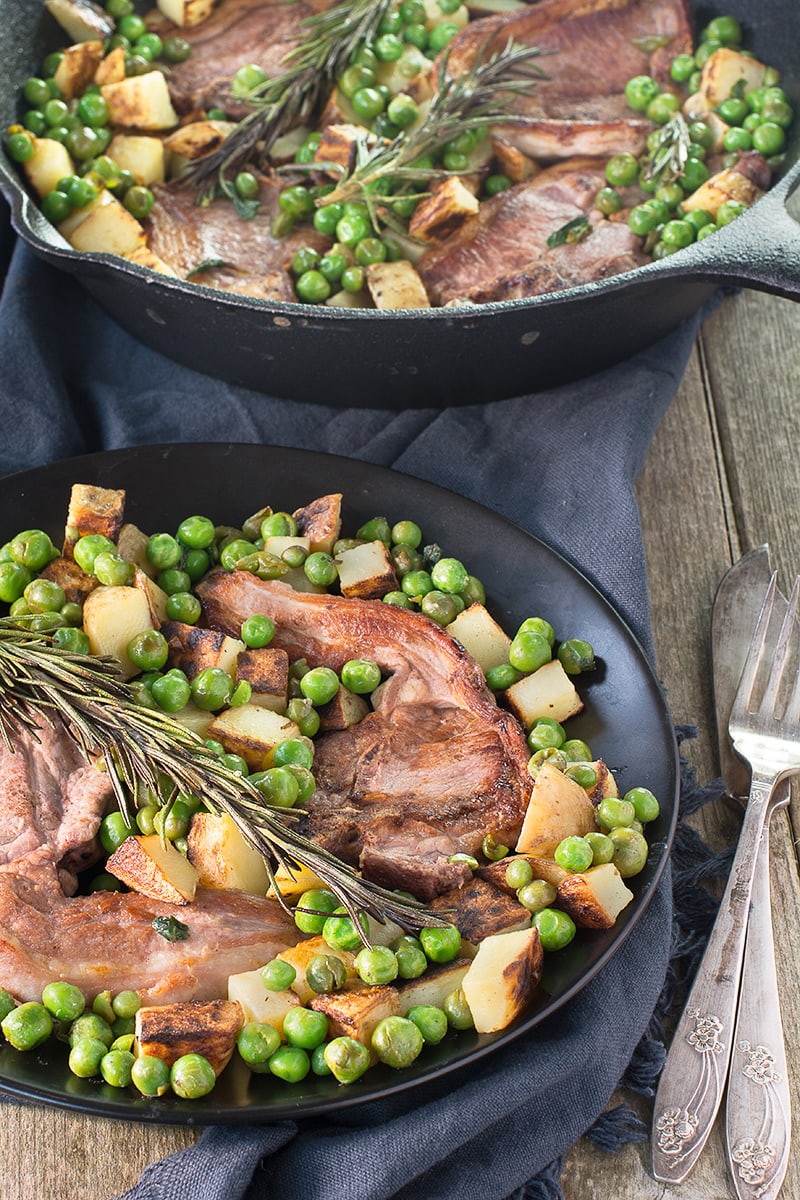 Lamb chops with crispy potatoes and minty peas is perfect for a quick dinner for two. Ready in half an hour and made in only one pan, so there's hardly any washing up! It's also free from many common allergens such as gluten, dairy and eggs, so perfect if you're cooking for someone that needs to avoid these things.