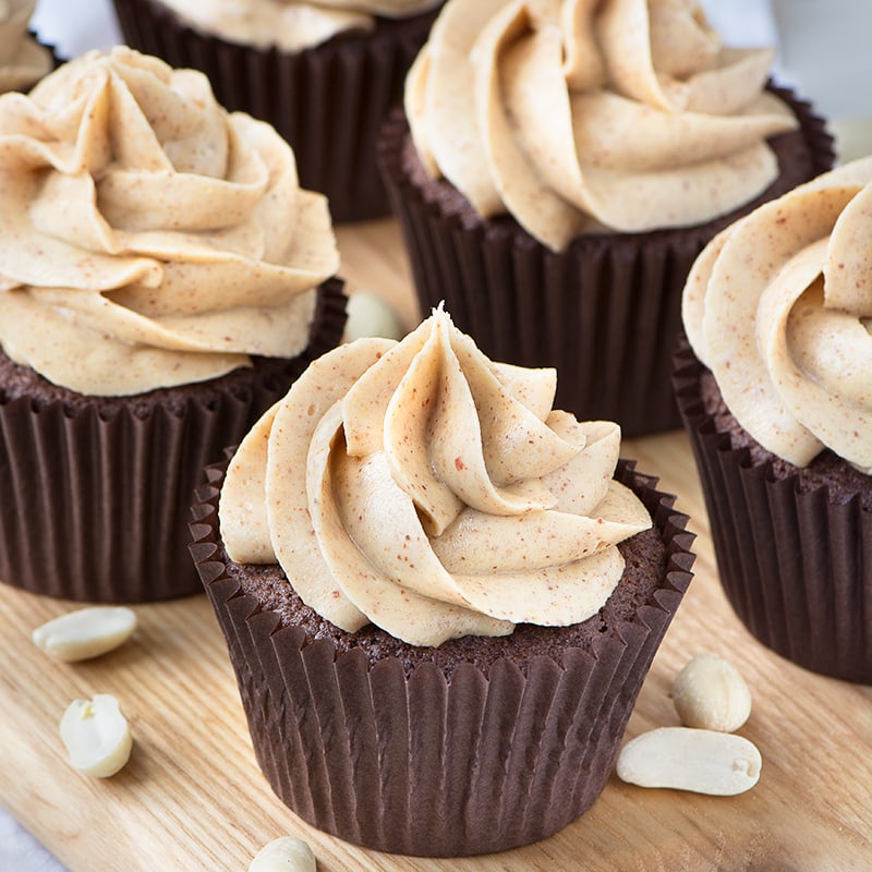 All the flavour of peanut butter in a smooth buttercream - perfect for piping onto cupcakes, covering layer cakes, or filling biscuits and macarons.