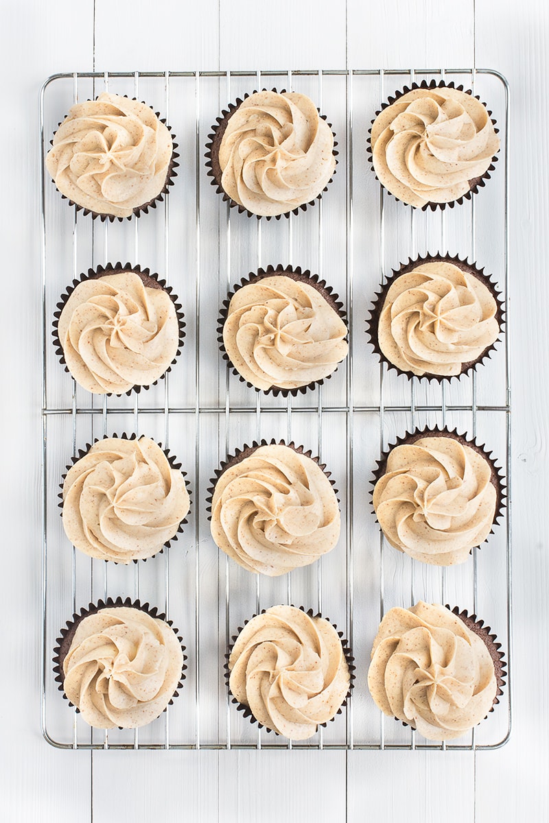 All the flavour of peanut butter in a smooth buttercream - perfect for piping onto cupcakes, covering layer cakes, or filling biscuits and macarons.