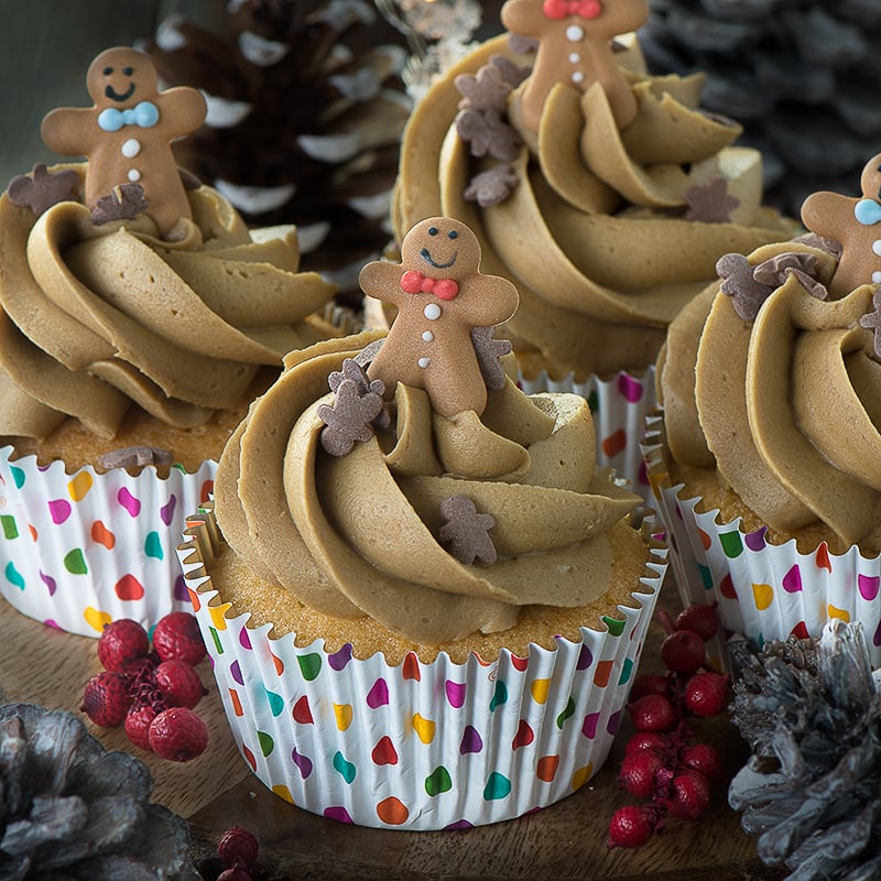 If you're a fan of gingerbread men then you'll love this delicious, smooth gingerbread buttercream, flavoured with ginger and black treacle.
