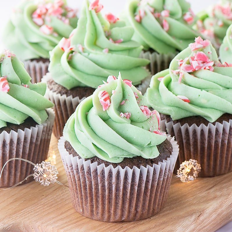How to make delicious, smooth peppermint buttercream. Perfect for adding a festive twist to your cupcakes, layer cakes or macarons.