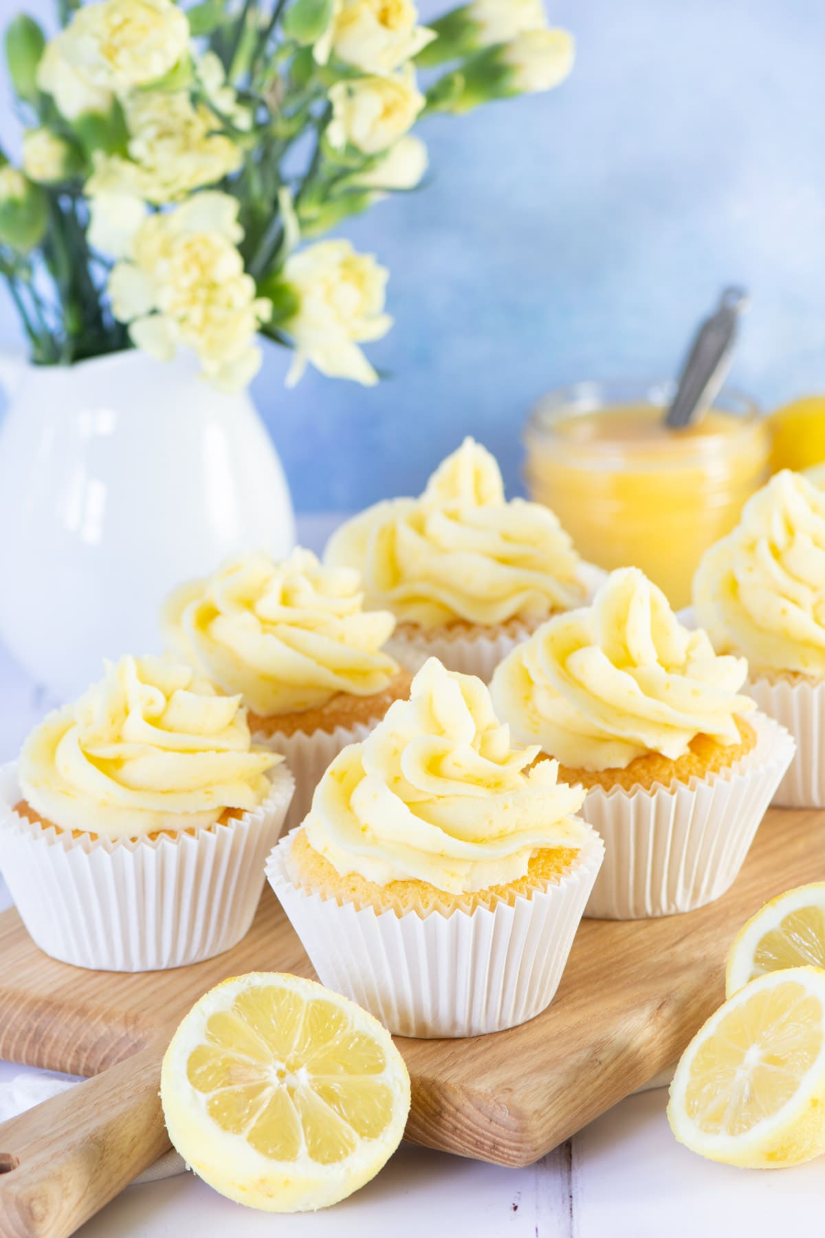Two different versions of my delicious lemon buttercream - one made with fresh lemons (juice and zest) and another made with either lemon extract or oil. Perfect for decorating cakes and cupcakes or filling biscuits and macarons.