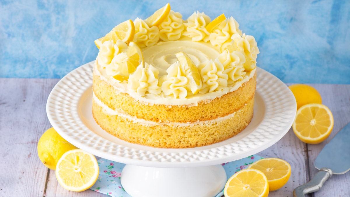 Easy lemon loaf cake with lemon glaze recipe